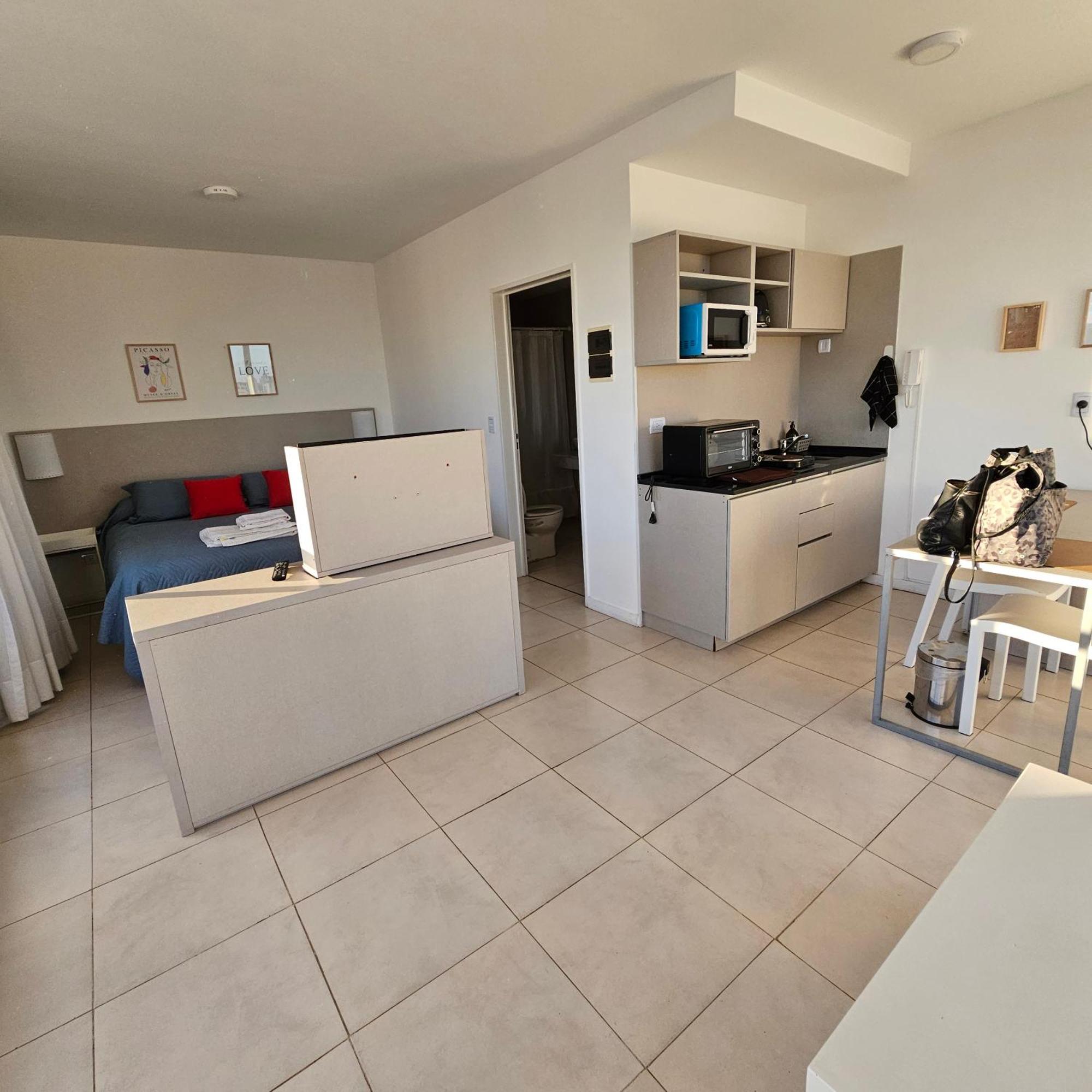 Centrico, Ideal Parejas, Vista Panoramica, Con Piscina Buenos Aires Bilik gambar